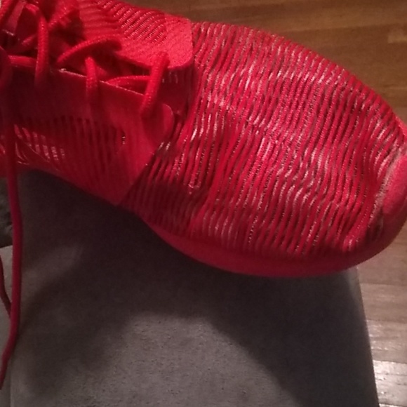 Shoes - Picture 3 of 8